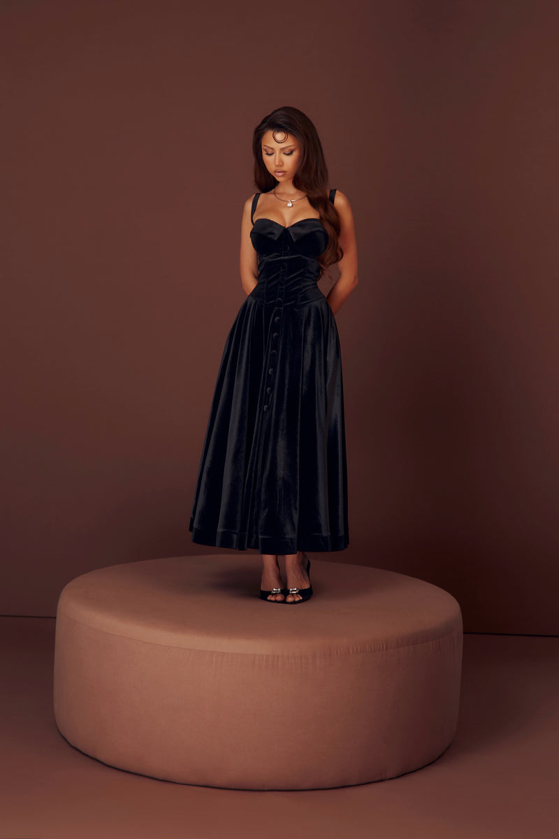 Lady Malliny Black Velvet Dress