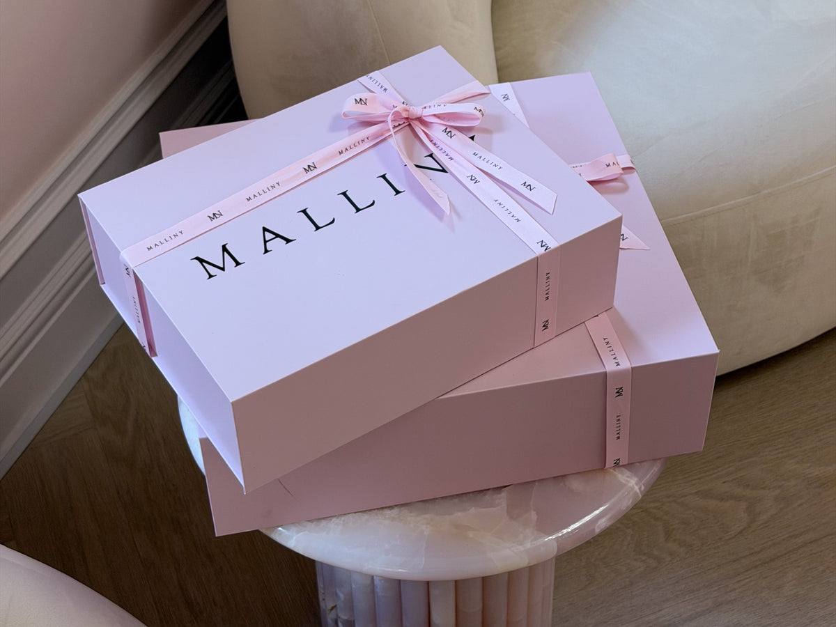 MALLINY pink gift box with ribbon