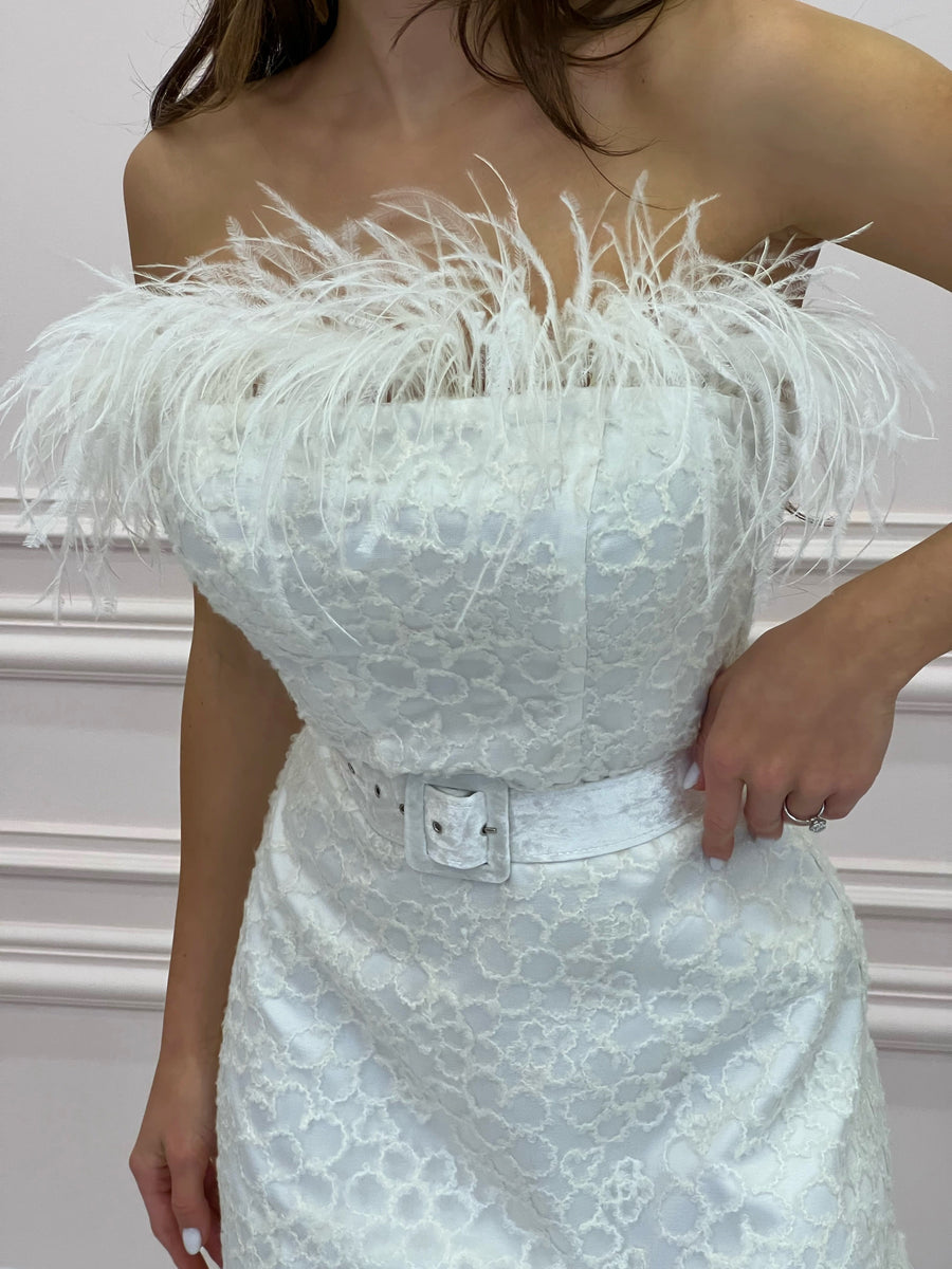 HOLLYWOOD STAR White Lace Dress