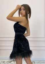 Load image into Gallery viewer, HOLLYWOOD STAR Black Velvet Dress