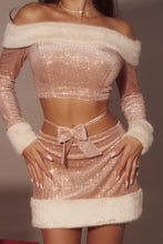 Load image into Gallery viewer, Crystal Frost Faux Fur Set in Rose Gold
