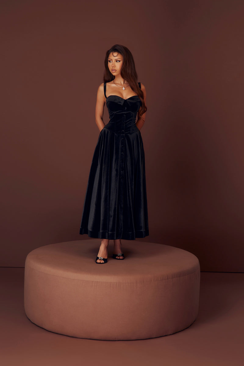 Lady Malliny Black Velvet Dress