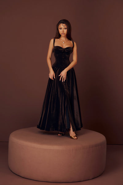 Lady Malliny Brown Velvet Dress