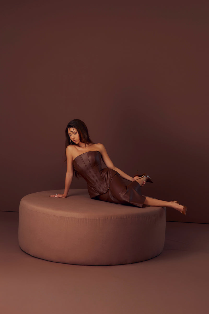 The Hourglass Brown Corset & Skirt