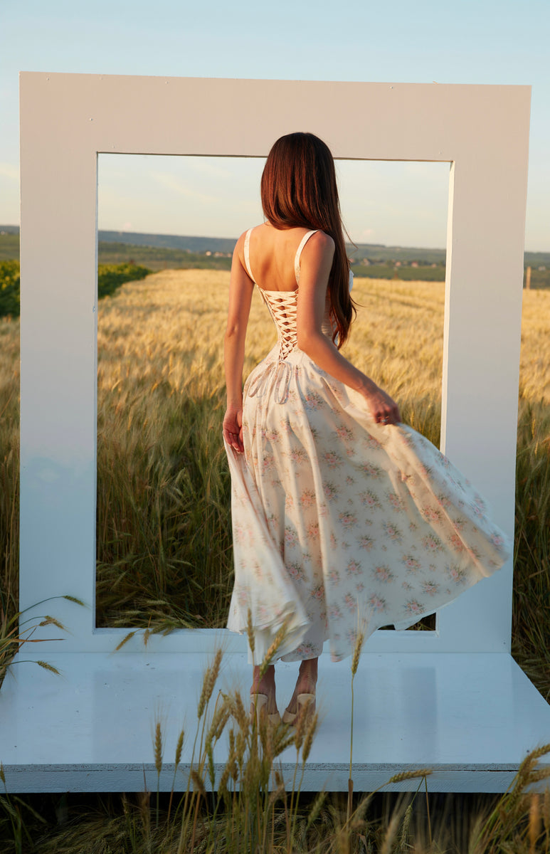Lady Malliny Floral Dress