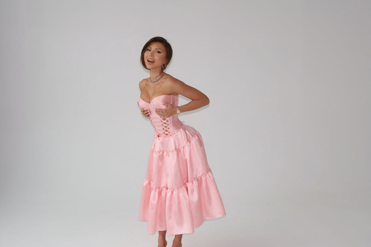 Miss Malliny Blush Dress