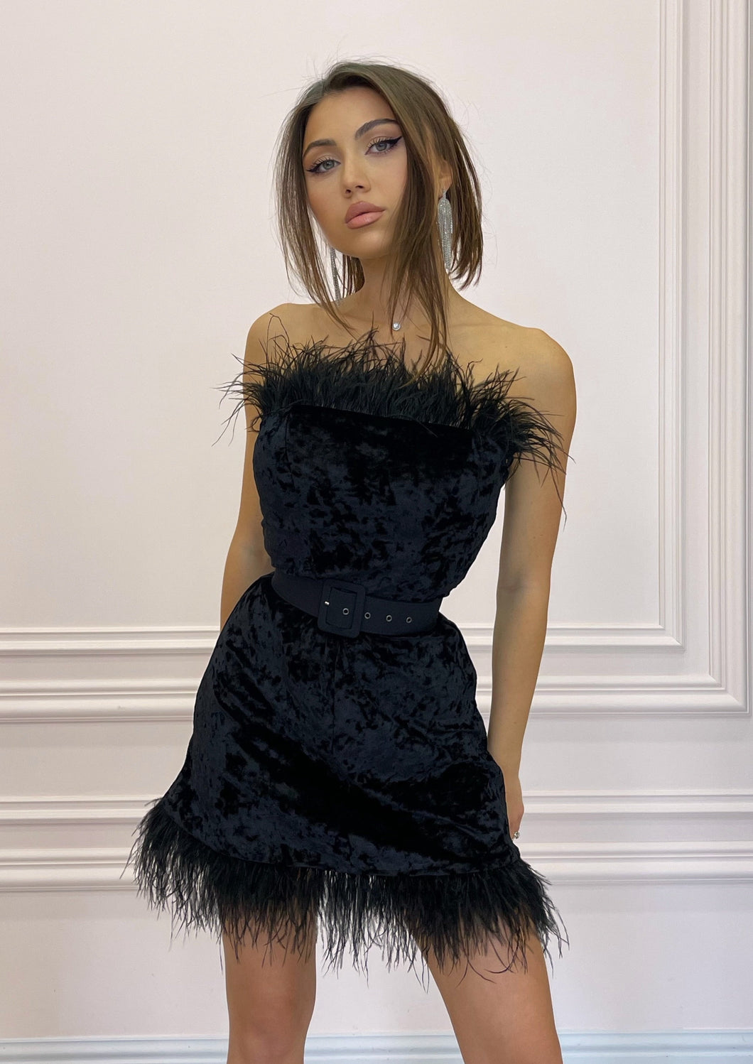 HOLLYWOOD STAR Black Velvet Dress